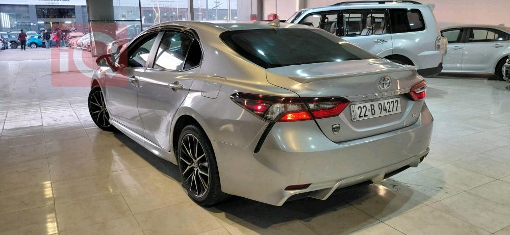 تۆیۆتا کامری